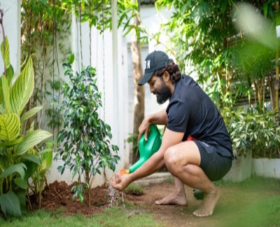 Off screen, 'Pushpa Raj' Allu Arjun is a green warrior who bats for the environment Off screen, 'Pushpa Raj' Allu Arjun is a green warrior who bats for the environment