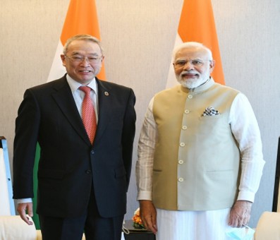 Modi meets industry leaders in Japan, invites them to invest in India Modi meets industry leaders in Japan, invites them to invest in India
