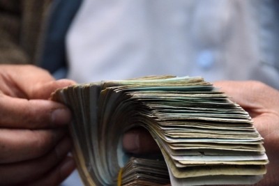 Hyderabad bank cashier who escaped with Rs.22.53 lakh surrenders Hyderabad bank cashier who escaped with Rs.22.53 lakh surrenders