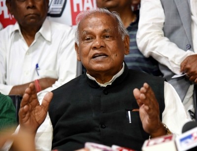 NDA leaders blame Tejashwi Yadav for CBI raids at Lalu Prasad's premises NDA leaders blame Tejashwi Yadav for CBI raids at Lalu Prasad's premises