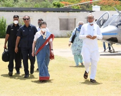 BJP keeping country in permanent state of polarisation, instilling fear: Sonia BJP keeping country in permanent state of polarisation, instilling fear: Sonia