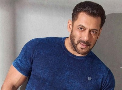 Salman's best wishes for social media thriller series 'Escaype Live' Salman's best wishes for social media thriller series 'Escaype Live'