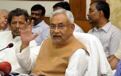 'Nitish wants to ensure support of all MLAs before playing his move' 'Nitish wants to ensure support of all MLAs before playing his move'