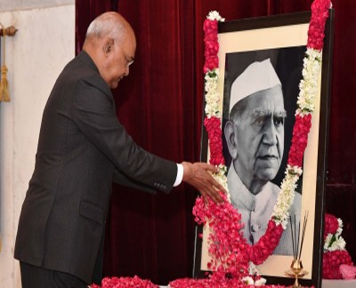 Prez pays homage to Fakhruddin Ali Ahmed Prez pays homage to Fakhruddin Ali Ahmed
