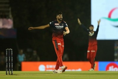 IPL 2022: Siraj missed a trick by not bowling an outswinger against Buttler, says Tendulkar IPL 2022: Siraj missed a trick by not bowling an outswinger against Buttler, says Tendulkar