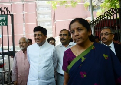 TN MPs to meet FM and Textile Minister on Wednesday TN MPs to meet FM and Textile Minister on Wednesday