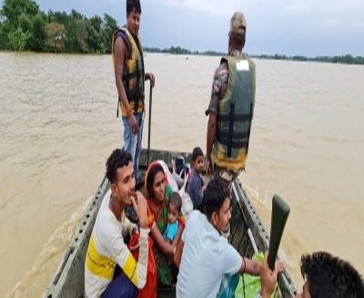 Assam floods: Amit Shah assures all help, army joins rescue ops Assam floods: Amit Shah assures all help, army joins rescue ops