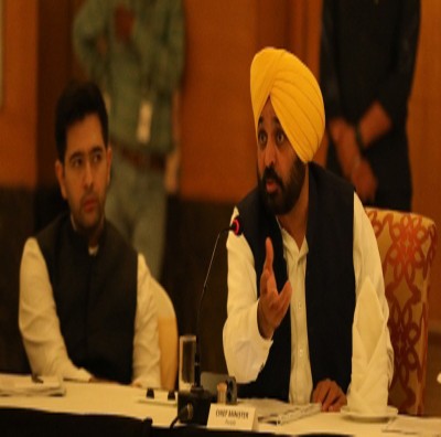 Punjab CM announces single window in every district for investors Punjab CM announces single window in every district for investors