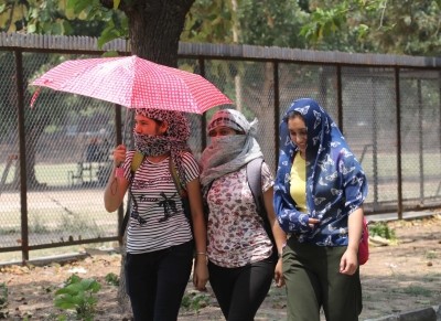 Partly cloudy skies bring little respite to Delhi NCR on Monday Partly cloudy skies bring little respite to Delhi NCR on Monday