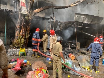 Major fire at Delhi's Jhandewalan cycle market, no injuries Major fire at Delhi's Jhandewalan cycle market, no injuries
