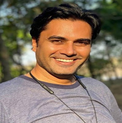 'Thar' director Raj Singh Chaudhary recreates his father's look in film 'Thar' director Raj Singh Chaudhary recreates his father's look in film