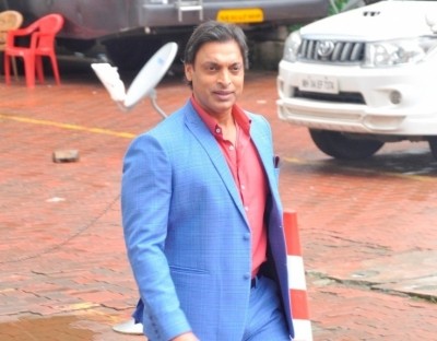Shoaib Akhtar knew he was chucking, quips Sehwag