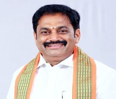 "Not laying of just 4 km pipeline stalls Athikadavu-Avinashi water project in TN" "Not laying of just 4 km pipeline stalls Athikadavu-Avinashi water project in TN"
