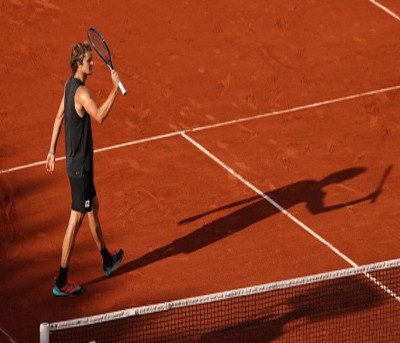 French Open: Zverev overcomes Miralles to reach quarterfinals French Open: Zverev overcomes Miralles to reach quarterfinals
