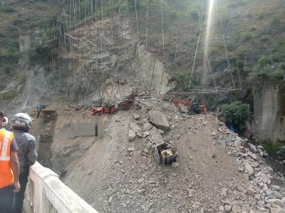 Rescue operations resume at collapsed J&K highway tunnel Rescue operations resume at collapsed J&K highway tunnel