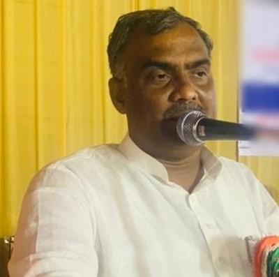 UP Minister bitten by rat, presumes it is a snake UP Minister bitten by rat, presumes it is a snake