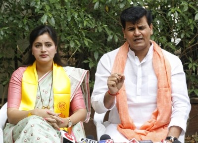 Navneet Rana to present her case before Privilege Committee Navneet Rana to present her case before Privilege Committee