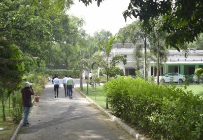 Timing of CBI raid at residence interesting: Chidambaram Timing of CBI raid at residence interesting: Chidambaram