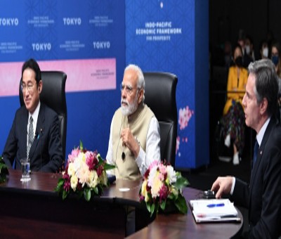 'India, Japan natural partners': PM Modi chairs Business Roundtable in Tokyo 'India, Japan natural partners': PM Modi chairs Business Roundtable in Tokyo