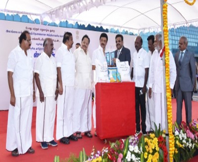 Stalin flags off first consignment of relief materials to Sri Lanka Stalin flags off first consignment of relief materials to Sri Lanka