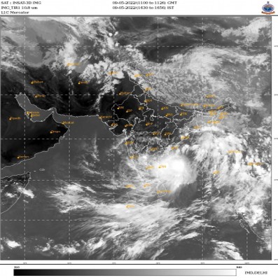 Severe Cyclone Asani moves closer to Andhra-Odisha coast, likely to weaken