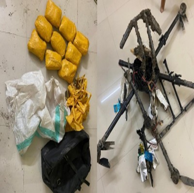 BSF shoots down Pakistani drone in Punjab, 10 kg heroin seized BSF shoots down Pakistani drone in Punjab, 10 kg heroin seized