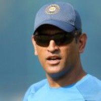 Dhoni orders 2,000 black 'Kadaknath' chicks from Jhabua