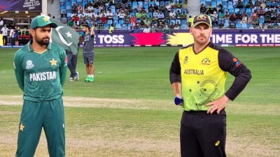 T20 World Cup: Australia win toss, opt to bowl against Pakistan in 2nd semifinal T20 World Cup: Australia win toss, opt to bowl against Pakistan in 2nd semifinal