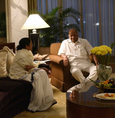Mamata to meet Sharad Pawar, India Inc in Mumbai Mamata to meet Sharad Pawar, India Inc in Mumbai