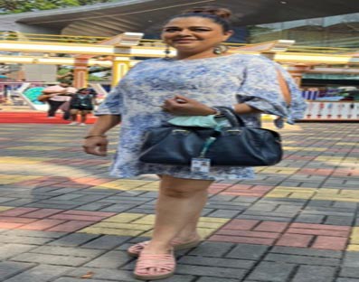 Gulfam Khan shares her experience of attending IFFI in Goa Gulfam Khan shares her experience of attending IFFI in Goa
