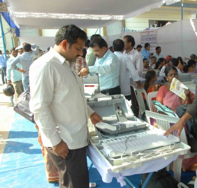 BJP maintains lead in Telangana's Huzurabad BJP maintains lead in Telangana's Huzurabad