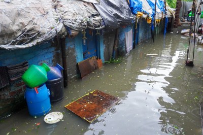Five killed, 10,500 in relief centres due to TN rains Five killed, 10,500 in relief centres due to TN rains