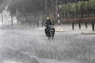 Heavy rains in Puducherry, several houses destroyed Heavy rains in Puducherry, several houses destroyed