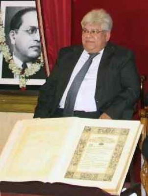 Madras Bar Assn urges SC Collegium to reconsider transfer of CJ Madras Bar Assn urges SC Collegium to reconsider transfer of CJ