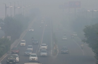 SC agrees to hear on Nov 10 plea raising air pollution issue in Delhi SC agrees to hear on Nov 10 plea raising air pollution issue in Delhi