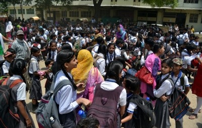 UP school students to wear full shirt, trousers to guard against dengue
