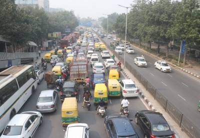 Pollution: Over 5,800 vehicles challaned for violating GRAP Stage 3 Pollution: Over 5,800 vehicles challaned for violating GRAP Stage 3