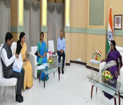 Telangana Education Minister meets Governor amid row over Bill Telangana Education Minister meets Governor amid row over Bill