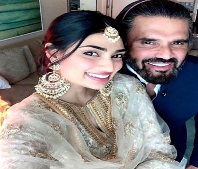 Suniel Shetty wishes his 'life' Athiya on her birthday