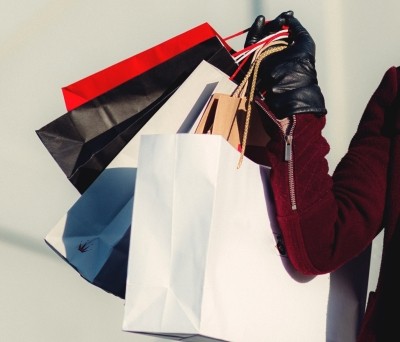 Odisha consumer court orders shopping mall to pay Rs 25K for charging for carry bag Odisha consumer court orders shopping mall to pay Rs 25K for charging for carry bag