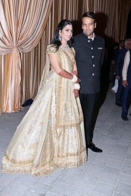 Twins for Anand Piramal, Isha Ambani-Piramal