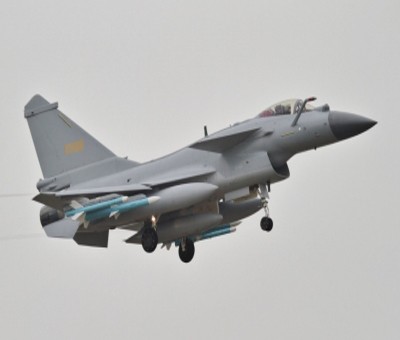 Fighter aircraft 'buzzes' around Kolkata suburbs on Monday afternoon