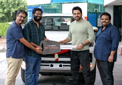 Chuffed with box-office success, 'Sardar' producer gifts director Mithran a car