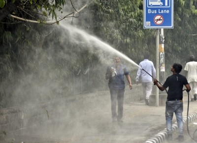 Delhi's air quality remains under 'very poor' category
