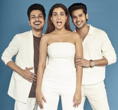 Abhimanyu, Amol, Shreya to star in wedding crashing comedy 'Nausikhiye' Abhimanyu, Amol, Shreya to star in wedding crashing comedy 'Nausikhiye'