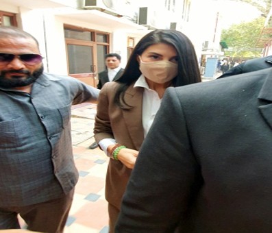 Jacqueline Fernandez granted pre-arrest bail in money-laundering case Jacqueline Fernandez granted pre-arrest bail in money-laundering case