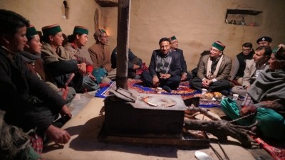 CEC Rajiv Kumar goes to Himachal to attend last rites of India's first voter CEC Rajiv Kumar goes to Himachal to attend last rites of India's first voter