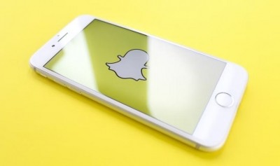 Snapchat partners with Amazon for Virtual Try-On shopping experience