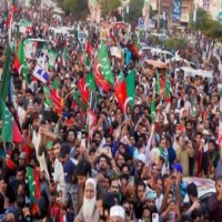 Pak: In change of plans, PTI to now resume long march from Nov 9