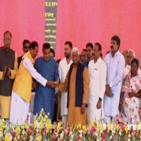 Tejashwi praises Nitin Gadkari for putting nation first